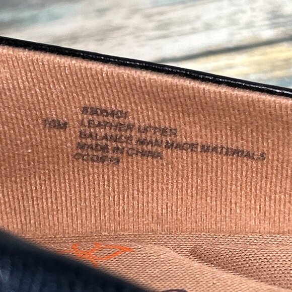 Comfortiva Womens 10M Classic Pumps Black Leather Dress Formal Comfort Work Shoe - Picture 10 of 10